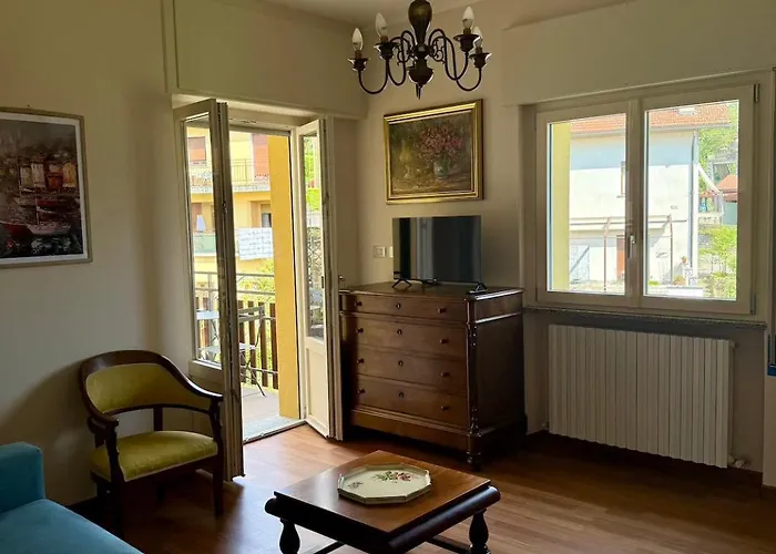 Ersilia Ed Ennio דירה *